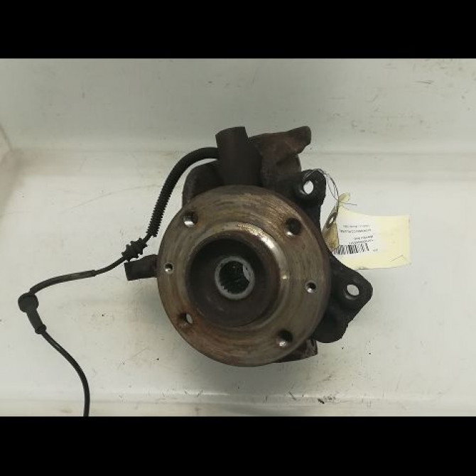 Moyeu avd occasion CITROEN C3 PLURIEL I Phase 1 04-2003->09-2008 1.4i 335086 2