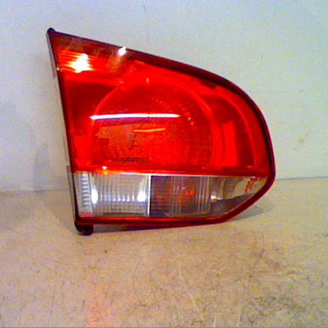 Feu arrière interieur gauche occasion VOLKSWAGEN GOLF VI Phase 1 10-2008->04-2013 5K0945093G 1