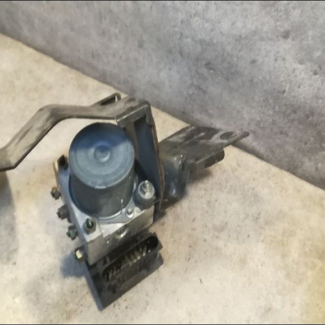 Unité hydraulique ABS occasion RENAULT CLIO II Phase 2 06-2001->07-2006 1.2 16v 7701067629 2