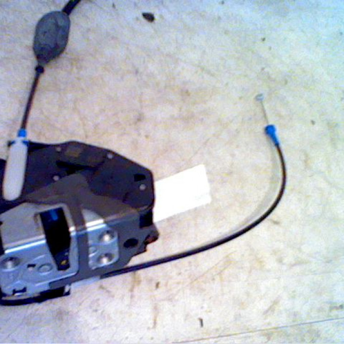 Serrure porte avd occasion FORD FIESTA VI Phase 1 10-2008->11-2012 1.4 TDCI 68ch 2048282 2