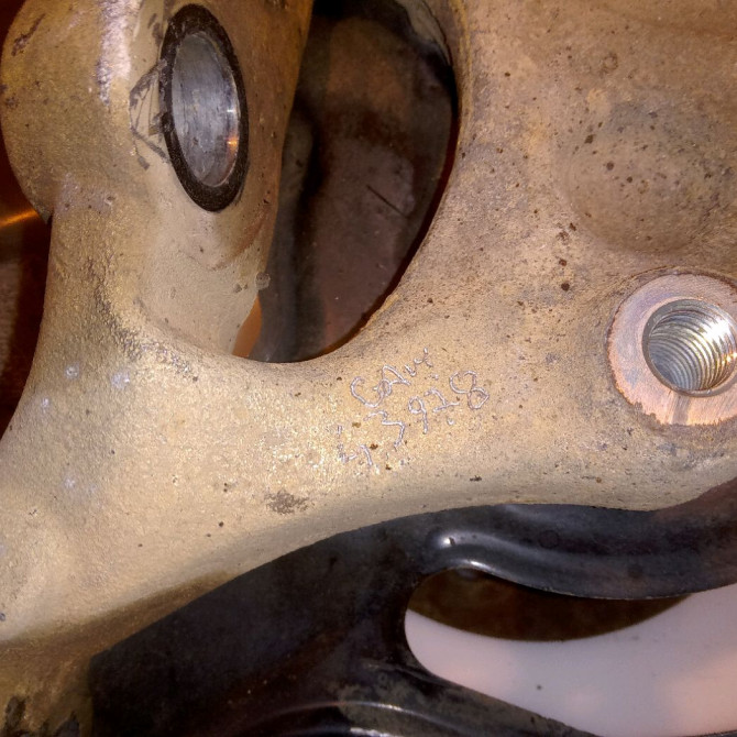 Moyeu avg occasion MERCEDES CLASSE C III Phase 1 01-2007->12-2010 2043300625 3