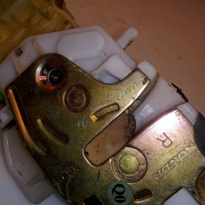 Serrure porte ard occasion HONDA CIVIC VI Phase 1 03-2001->12-2003 1.6i 110ch 72610S6A003 3