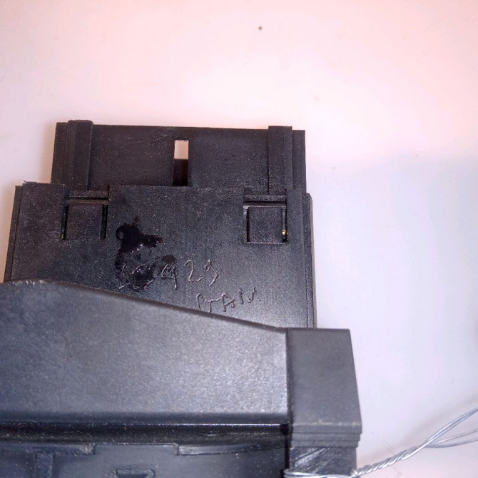 Interrupteur commande de phares occasion FORD FOCUS II Phase 1 09-2004->12-2007 1.8 TDCI 115ch 1471867 3