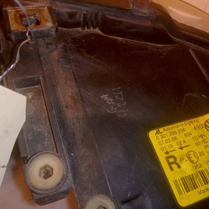 Phare droit occasion VOLKSWAGEN TOURAN I Phase 1 03-2003->12-2006 1T0941006R 3