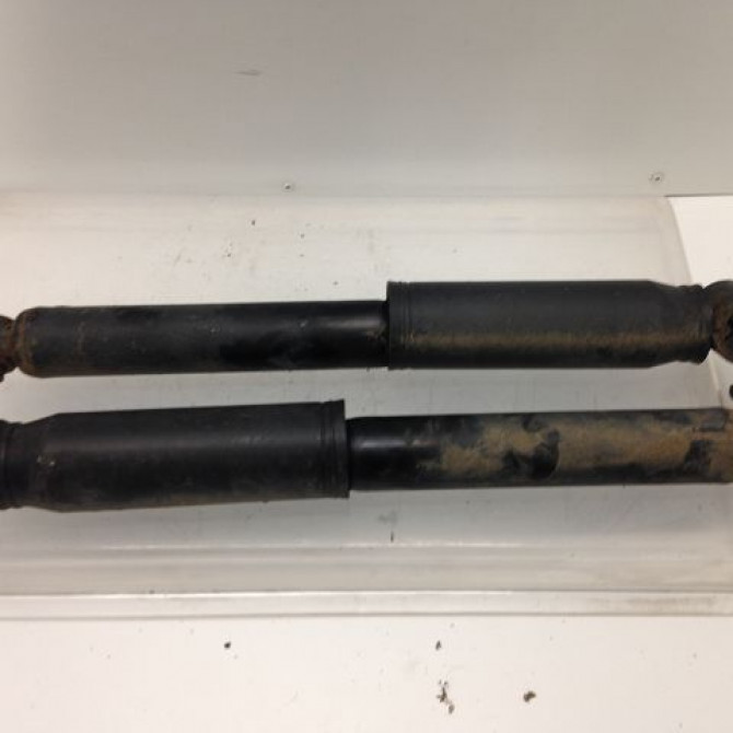 Amortisseur arrière droit occasion RENAULT SCENIC II Phase 1 03-2004->09-2006 8200415734 1