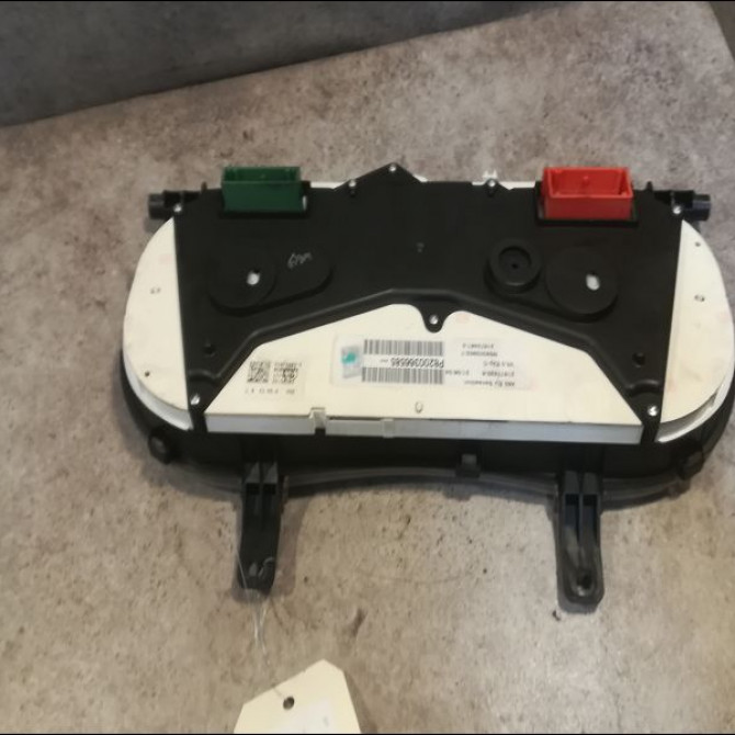 Compteur occasion RENAULT CLIO II Phase 2 06-2001->07-2006 1.4i 16v 8200366585 2