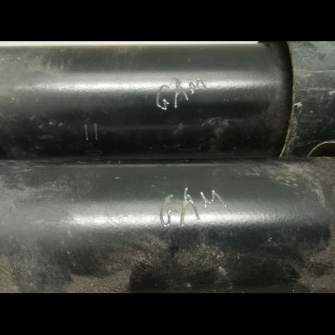 Amortisseur arrière droit occasion RENAULT CLIO III Phase 2 03-2009->12-2014 562108573R 2