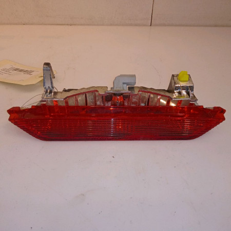 Feux stop supplementaire occasion TOYOTA YARIS I Phase 1 04-1999->03-2003 815700D011