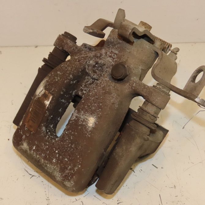 Etrier de frein arrière droit occasion PEUGEOT PARTNER II Phase 2 05-2012->... 1.6 HDI 90ch 4402F6 1