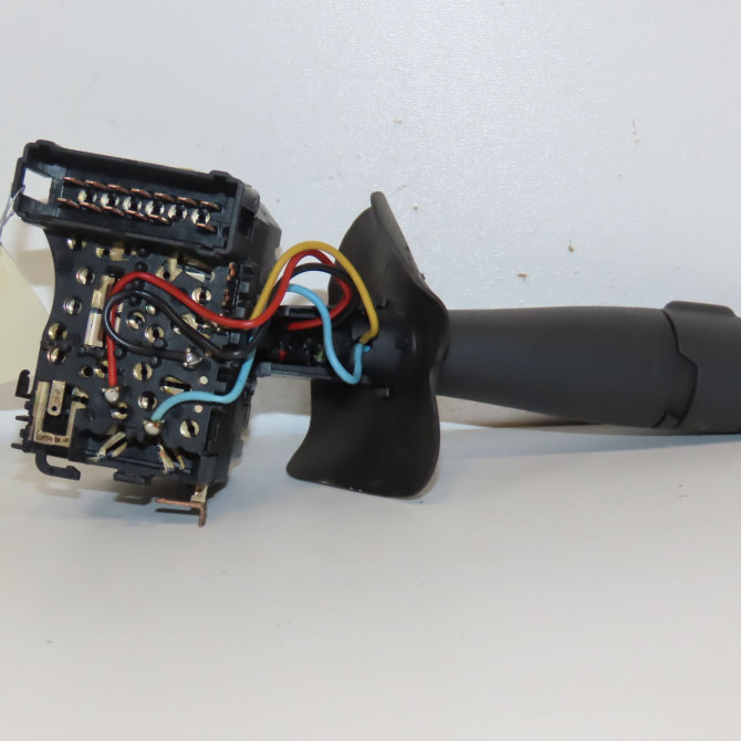 Commande clignotant occasion DACIA SANDERO I Phase 1 06-2008->10-2012 1.2 16v 75ch 2