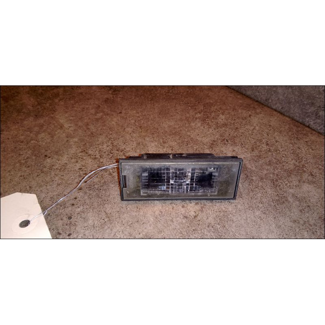 Eclaireur plaque de police d occasion RENAULT LAGUNA III Phase 1 10-2007->10-2010 1.5 DCI 8200480127 1