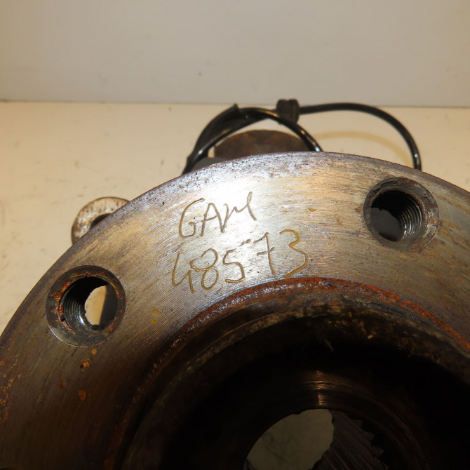 Moyeu avg occasion PEUGEOT 607 Phase 1 11-1999->09-2004 3.0i V6 4