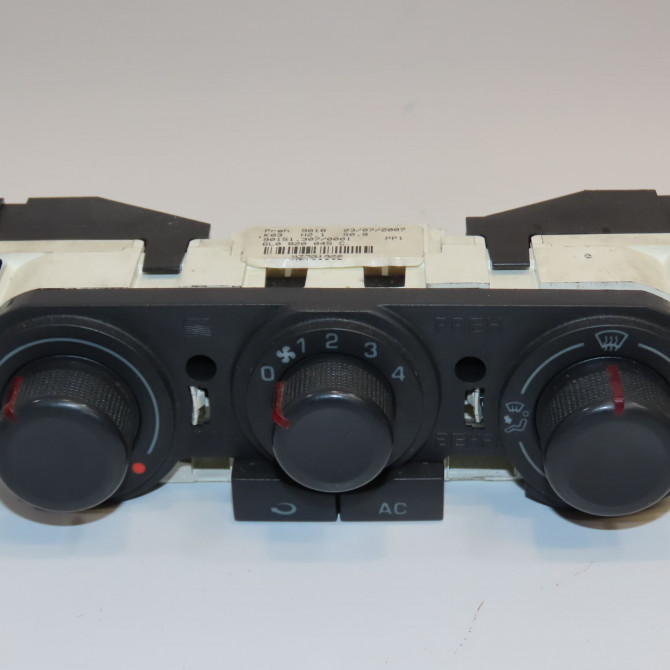 Commande de chauffage occasion SEAT IBIZA III Phase 2 03-2006->06-2009 1.9 TDI 100ch 6L0820045CNEE 1