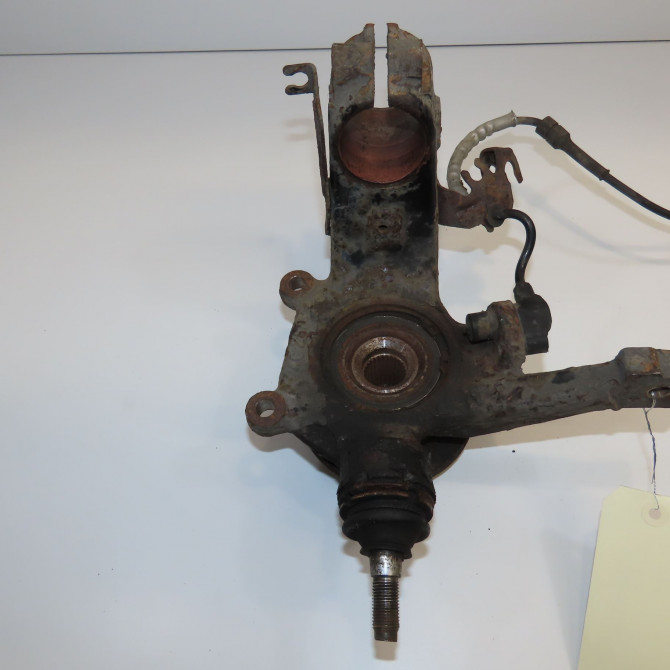 Moyeu avd occasion PEUGEOT 607 Phase 1 11-1999->09-2004 2.2 HDI 335031 2