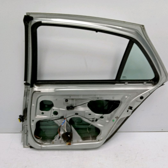 Porte arrière droite occasion RENAULT LAGUNA II Phase 1 11-2000->03-2005 1.9 DCI 120ch 7751471661 2