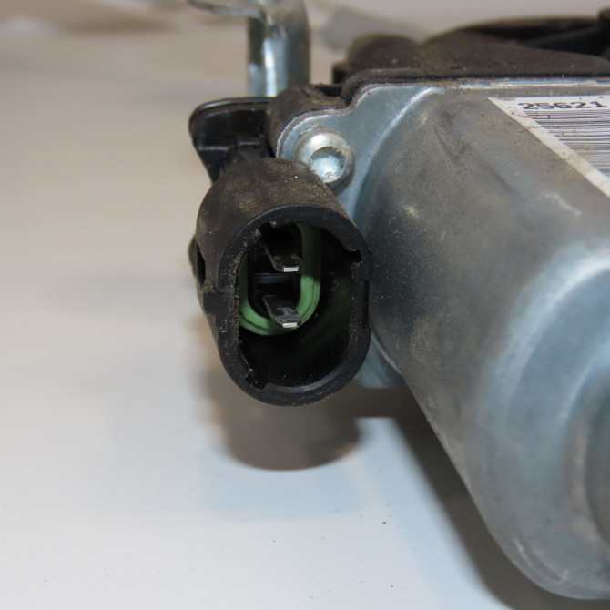 Mecanisme+moteur leve-glace avg occasion IVECO DAILY III Phase 1 05-1999->04-2006 35C13 3