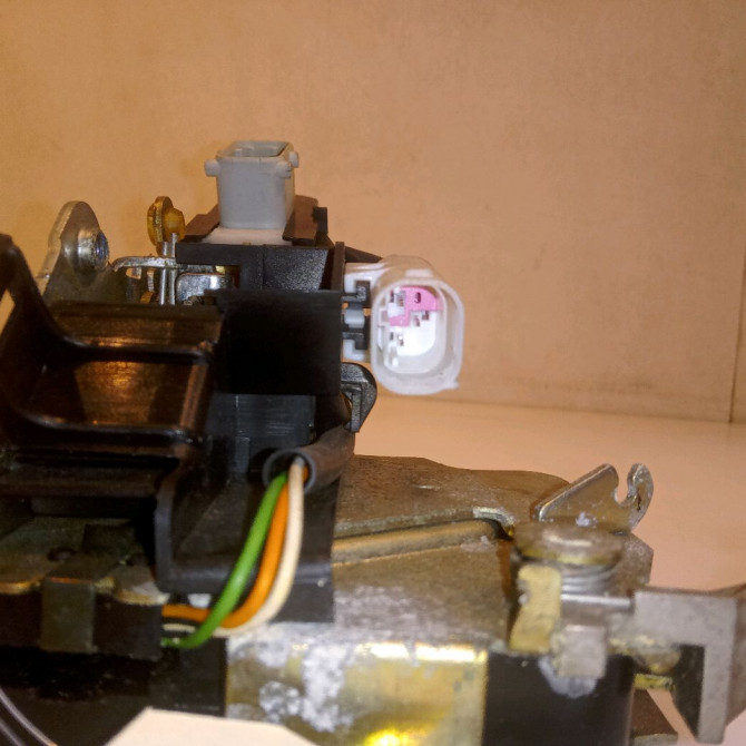 Serrure porte arg occasion B.M.W. SERIE 7 III Phase 1 06-1994->12-2001 51228125671 3