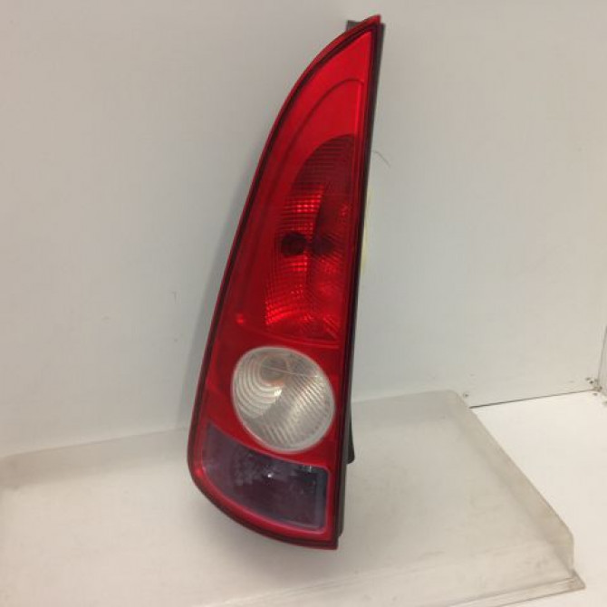 Feu arrière gauche occasion RENAULT ESPACE IV Phase 1 09-2002->03-2006 2.2 DCI 8200027153 1