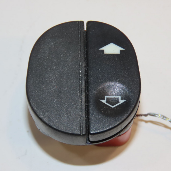 Commande lève-glace porte avant droite occasion FORD TOURNEO CONNECT I Phase 1 03-2003->04-2009 1.8TDdi 90ch 1