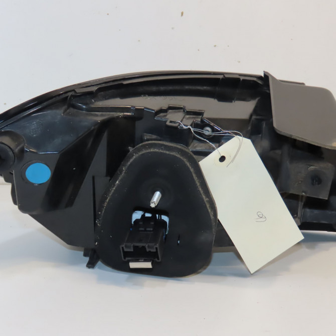 Feu arrière droit occasion  9823216680 2