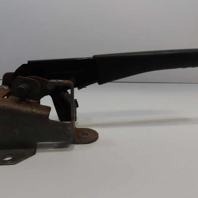 Levier frein a main occasion PEUGEOT 307 Phase 1 04-2001->06-2005 1.6 HDI 16v 110ch 470198 2