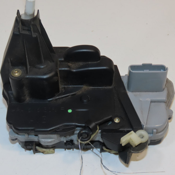 Serrure porte avg occasion PEUGEOT 307 Phase 1 04-2001->06-2005 2.0 HDI 90ch 9135N3 4