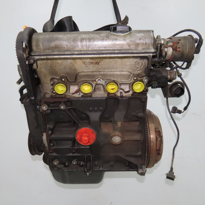 Moteur essence occasion VOLKSWAGEN POLO III Phase 1 10-1994->11-1999 1.6 32100098EX 2