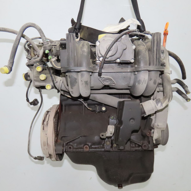 Moteur essence occasion VOLKSWAGEN POLO III Phase 1 10-1994->11-1999 1.6 32100098EX 4