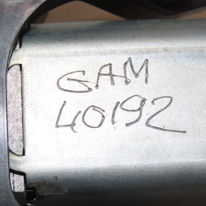 Moteur essuie-glace arrière occasion DACIA LOGAN I Phase 1 MCV 01-2007->10-2008 1.5 DCI 85ch 4