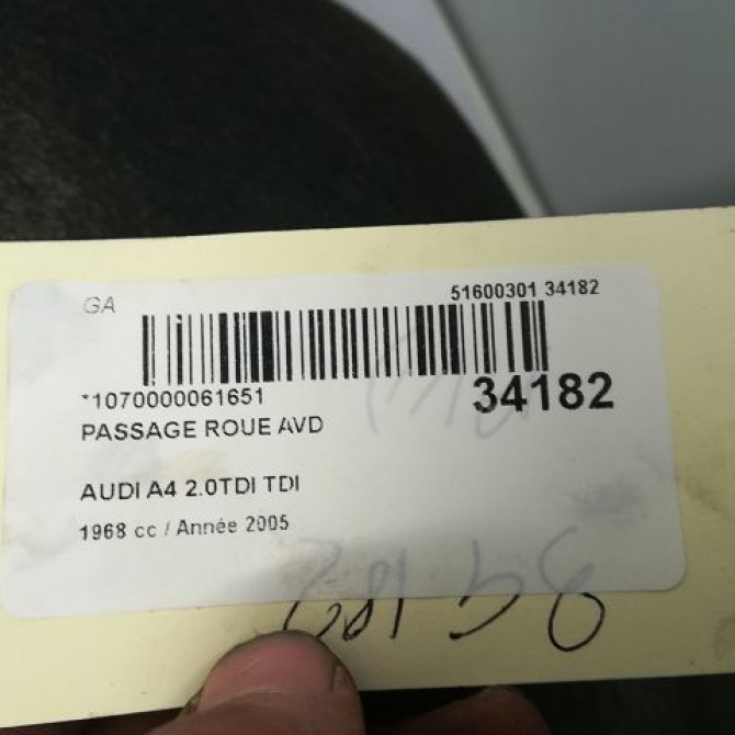 Passage roue avd occasion AUDI A4 II Phase 2 09-2004->04-2008 2.0 TDi 140ch 3