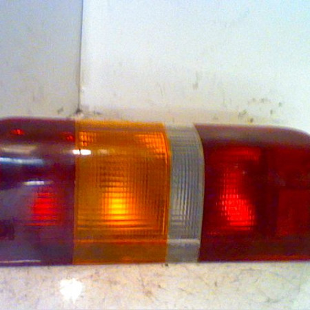 Feu arrière droit occasion FORD COURRIER III Phase 1 02-1990->01-1994 1.8 D 4505431