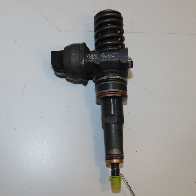 Injecteur occasion AUDI A4 II Phase 1 01-2001->11-2004 1.9 TDi 130ch 38130073BA 2