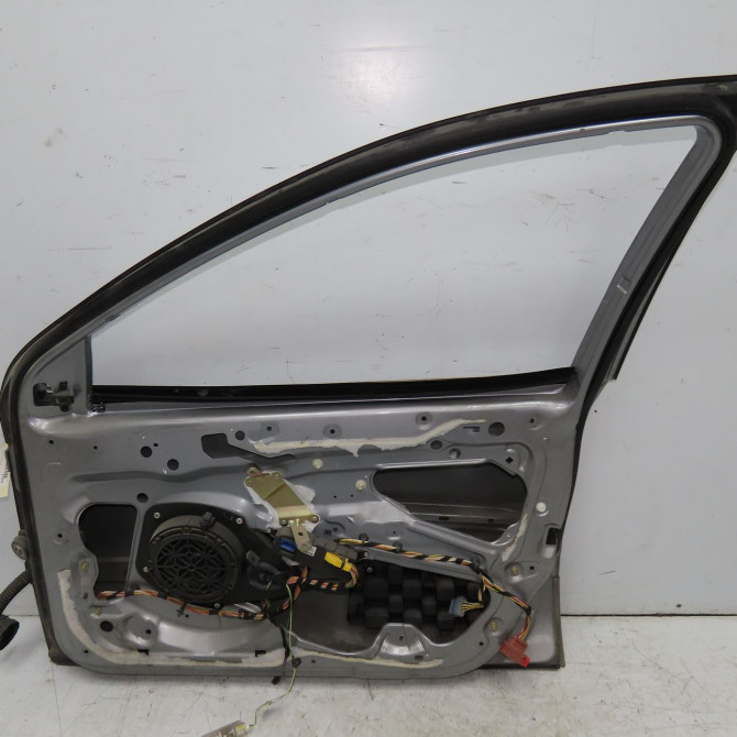 Porte avant droite occasion PEUGEOT 607 Phase 1 11-1999->09-2004 3.0i V6 9004L4 2