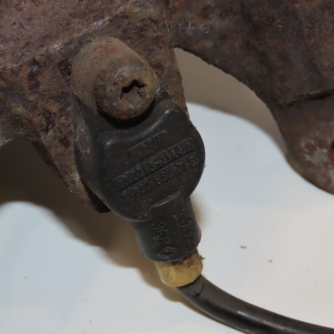 Moyeu avg occasion RENAULT SCENIC I Phase 1 09-1996->08-1999 8200208332 3