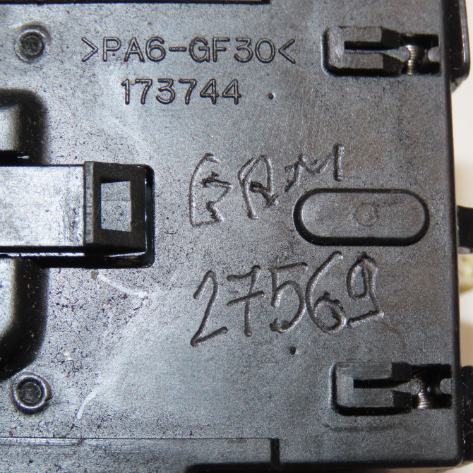 Commande clignotant occasion SUZUKI SWIFT III Phase 1 03-2005->09-2011 1.3 DDIS 70ch 3721062JA1 4