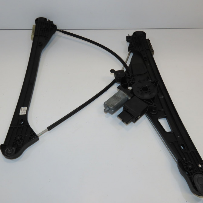 Mecanisme+moteur leve-glace avg occasion PEUGEOT 5008 II Phase 1 10-2016->... 9840196980 2