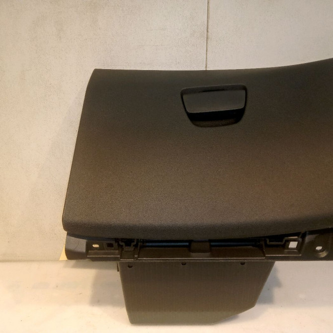 Boite à gants occasion PEUGEOT 2008 Phase 1 01-2013->... 1.6 E-HDI 92ch 96738112ZD 1