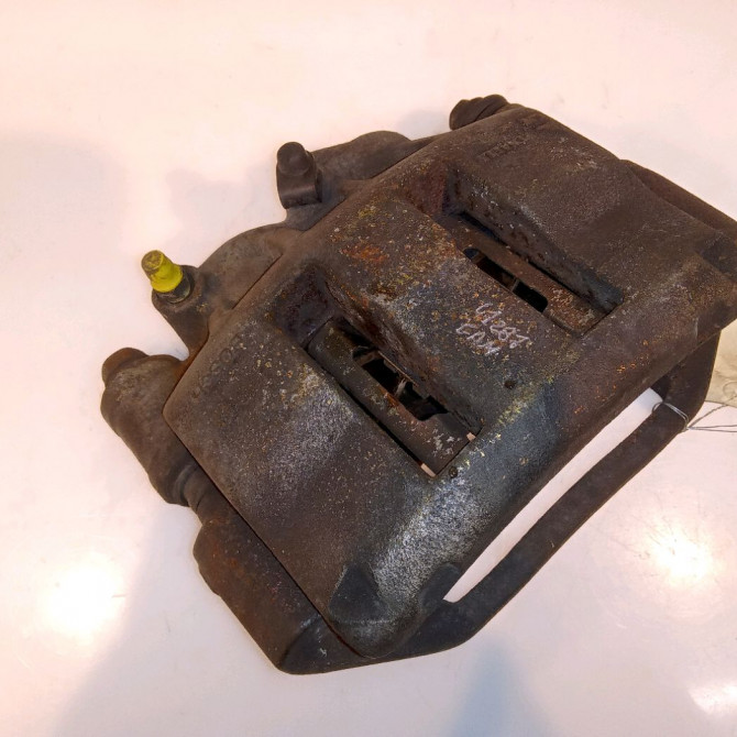 Etrier de frein avant droit occasion RENAULT MASTER II Phase 1 09-1997->11-2003 2.8 DTI 115ch 7701208013 1