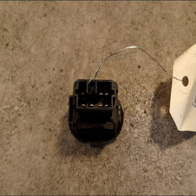 Commande lève-glace porte avant droite occasion CITROEN C3 PLURIEL I Phase 1 04-2003->09-2008 1.4 HDi 6554QX 2