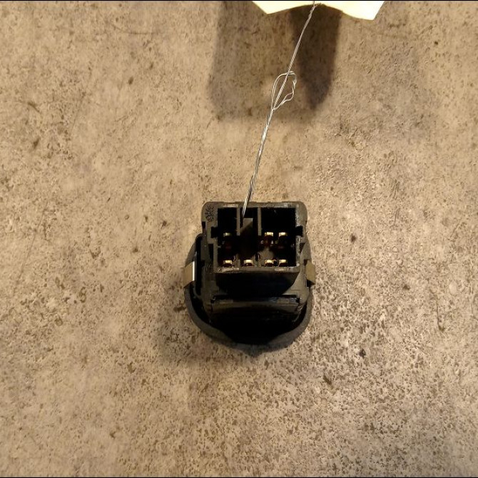 Commande leve-glace porte arrière droite occasion CITROEN C3 PLURIEL I Phase 1 04-2003->09-2008 1.4 HDi 6552ZG 2