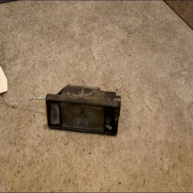 Eclaireur plaque de police d occasion CITROEN C3 PLURIEL I Phase 1 04-2003->09-2008 1.4 HDi 6340G9 1