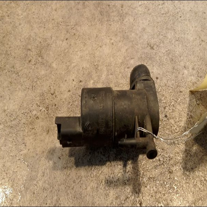 Pompe lave-glace avant occasion CITROEN C3 PLURIEL I Phase 1 04-2003->09-2008 1.4 HDi 643476 1