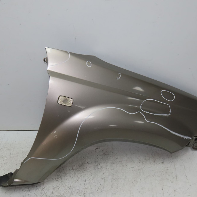 Aile avant droite occasion NISSAN X-TRAIL I Phase 2 01-2004->11-2007 2.2 DCI 631128H400 1