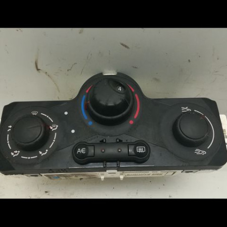 Commande de chauffage occasion RENAULT CLIO III Phase 1 09-2005->03-2009 1.5 DCI 70ch 7701070473
