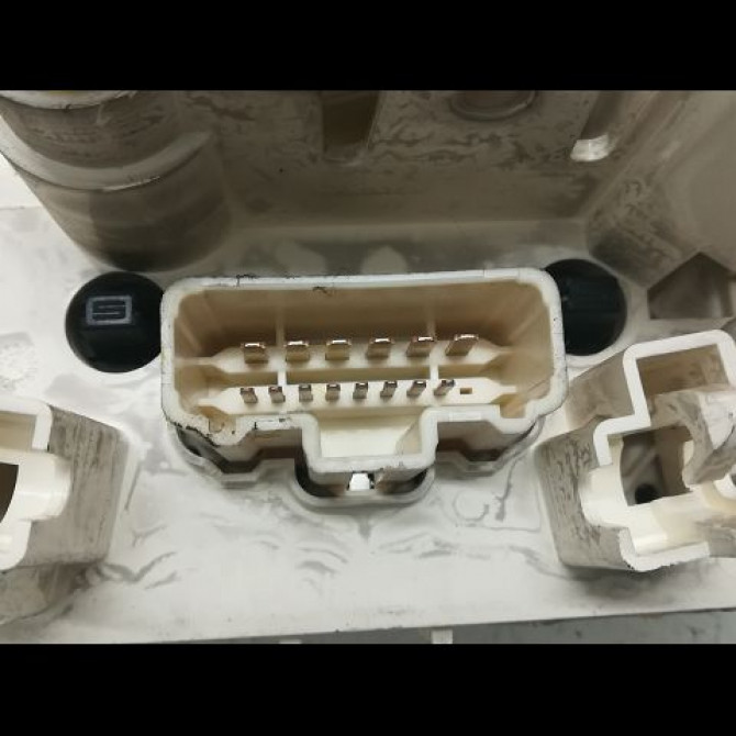 Commande de chauffage occasion RENAULT CLIO III Phase 1 09-2005->03-2009 1.5 DCI 70ch 7701070473 3