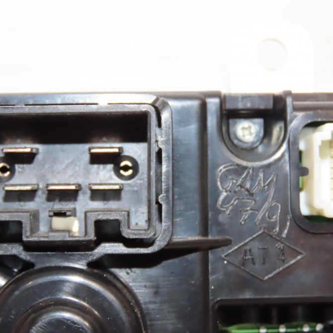 Commande de chauffage occasion  275106521R 4