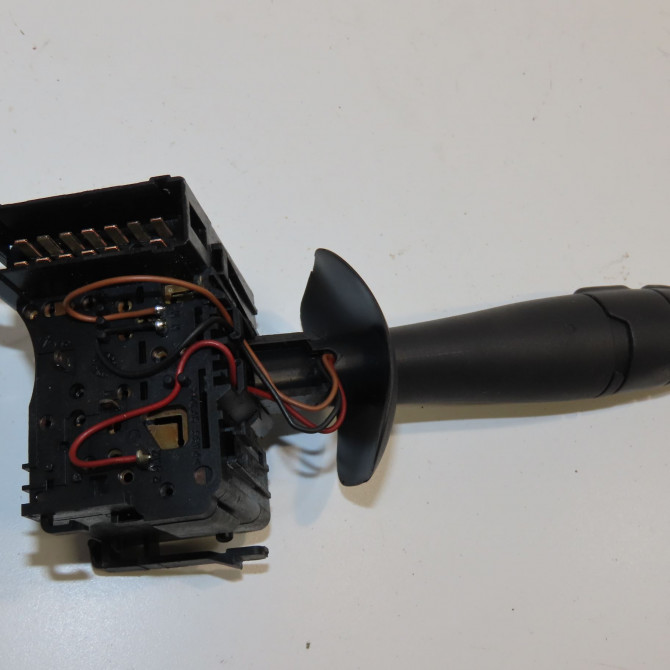 Commande clignotant occasion RENAULT TWINGO II Phase 1 06-2007->11-2011 1.2i 16v 75ch 7701063405 2