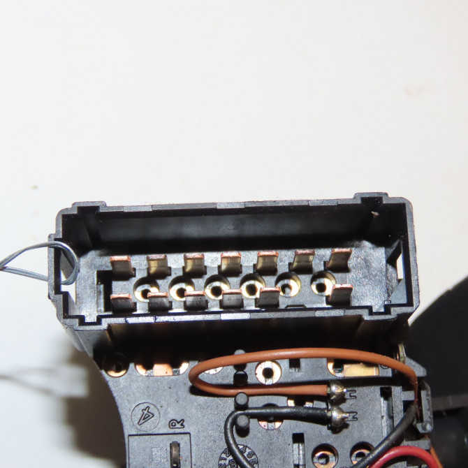 Commande clignotant occasion RENAULT TWINGO II Phase 1 06-2007->11-2011 1.2i 16v 75ch 7701063405 3