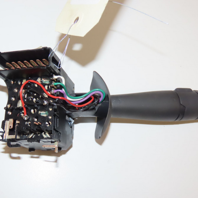 Commande clignotant occasion RENAULT TWINGO II Phase 1 06-2007->11-2011 1.2i 16v 75ch 7701072110 2