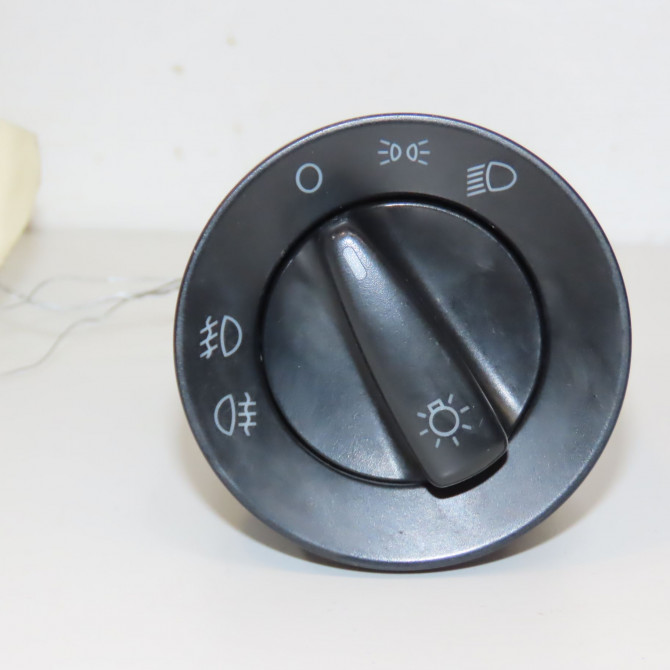 Interrupteur commande de phares occasion SKODA FABIA II Phase 2 03-2010->12-2014 1.6 TDI 90ch 1